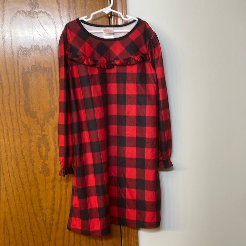 WONDERSHOP UGC Girls Size 10 Red Black Buffalo Check Ruffle Nightgown - Picture 2 of 12